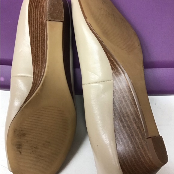 JASMIN wedge heel open toe shoe sz 8 1/2M  beige - Picture 4 of 7